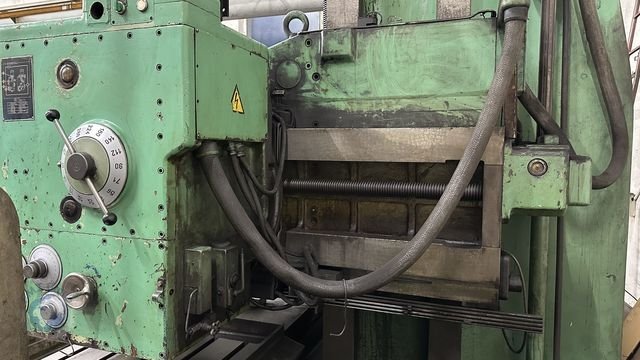TOS Kuřim FRN 8 x 3500