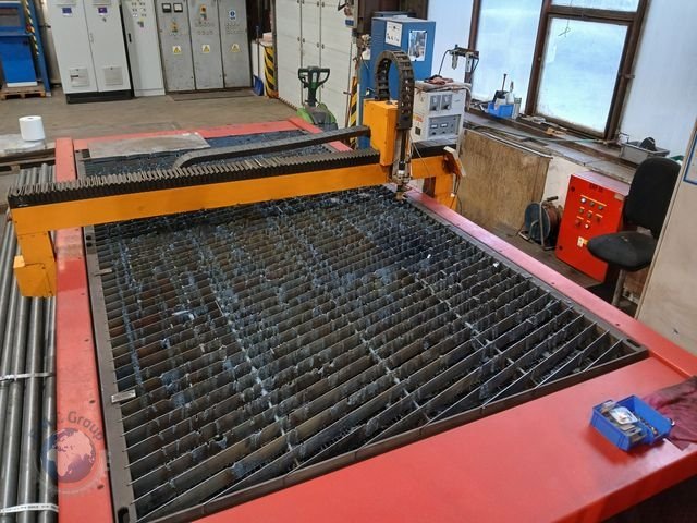 Komatsu FINE PLASMACUTTER