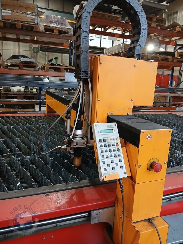 Komatsu FINE PLASMACUTTER
