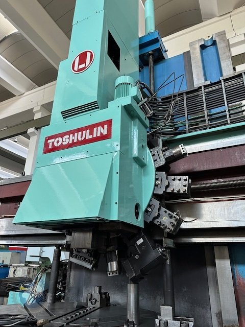 TOS Hulín SKQ 20 CNC palet.